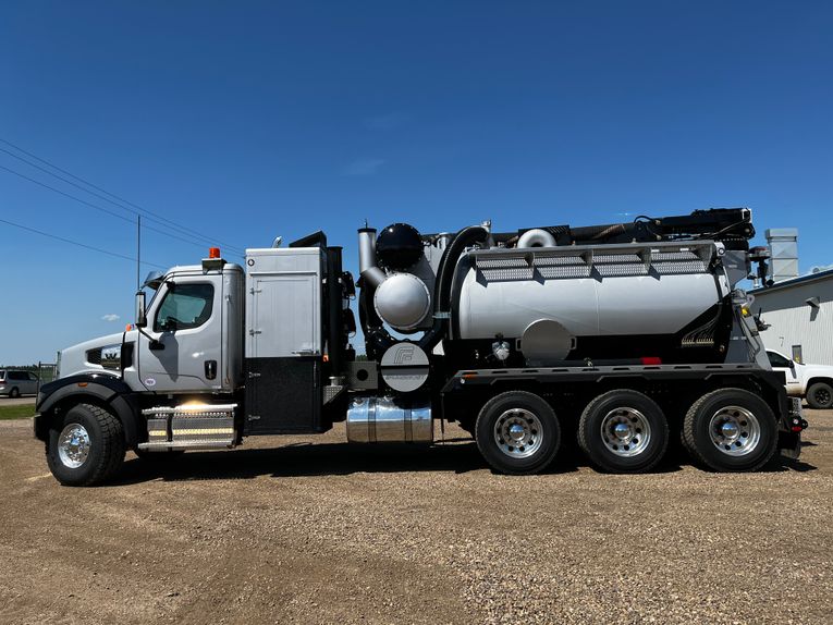 Foremost 1200 Hydrovacs