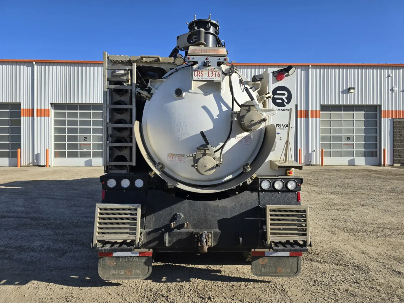 2024 Freightliner 108SD | Photo 4 of 5