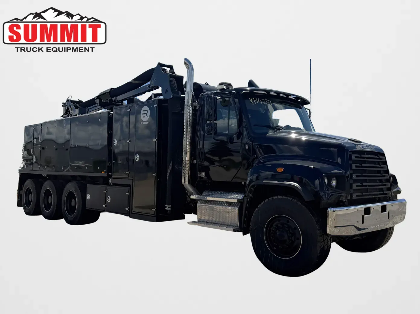 2027 Freightliner 114SD | Photo 2 of 5