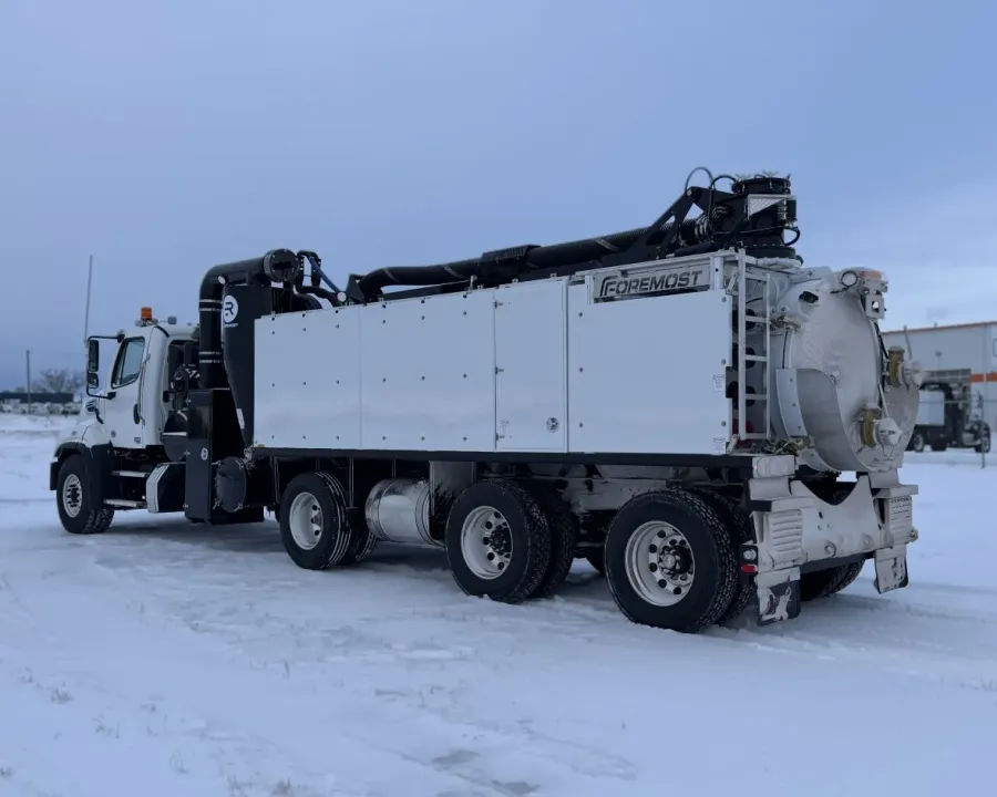 2026 Freightliner 114SD | Photo 4 of 5