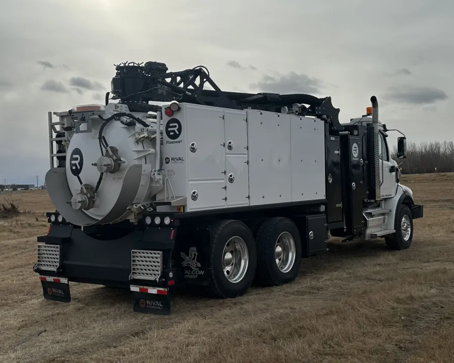 2025 Western Star 47X | Photo 4 of 5