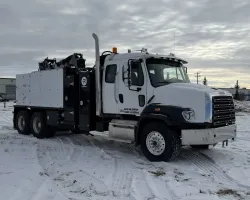 2024 Freightliner 114SD | Thumbnail Photo 2 of 5