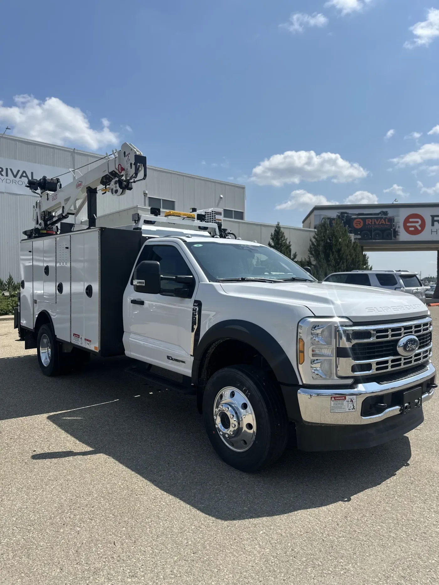 2024 Ford F6L | Photo 2 of 5