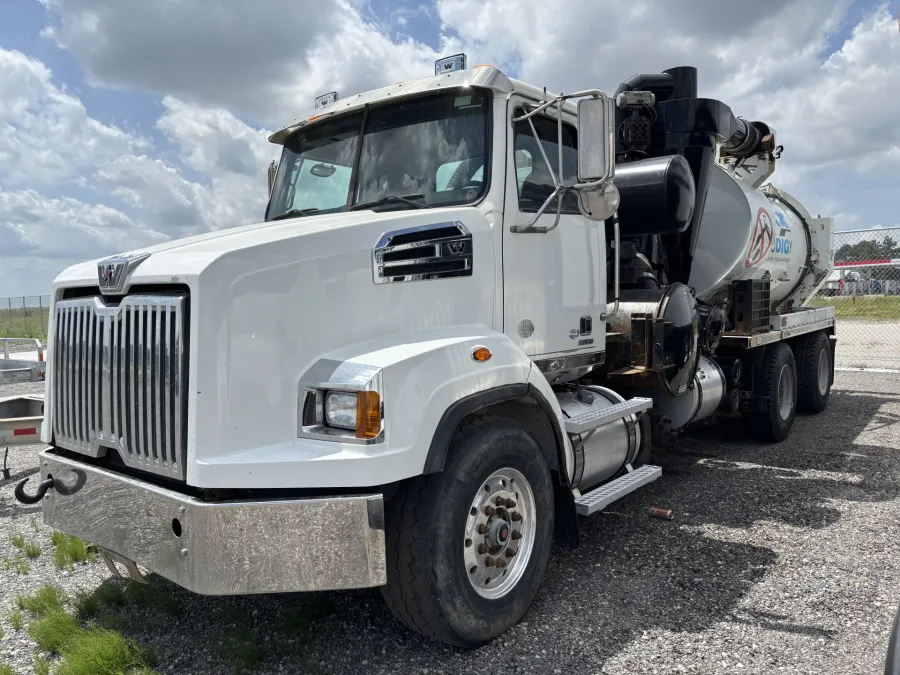 2019 Western Star 4700SB | Photo 1 of 4