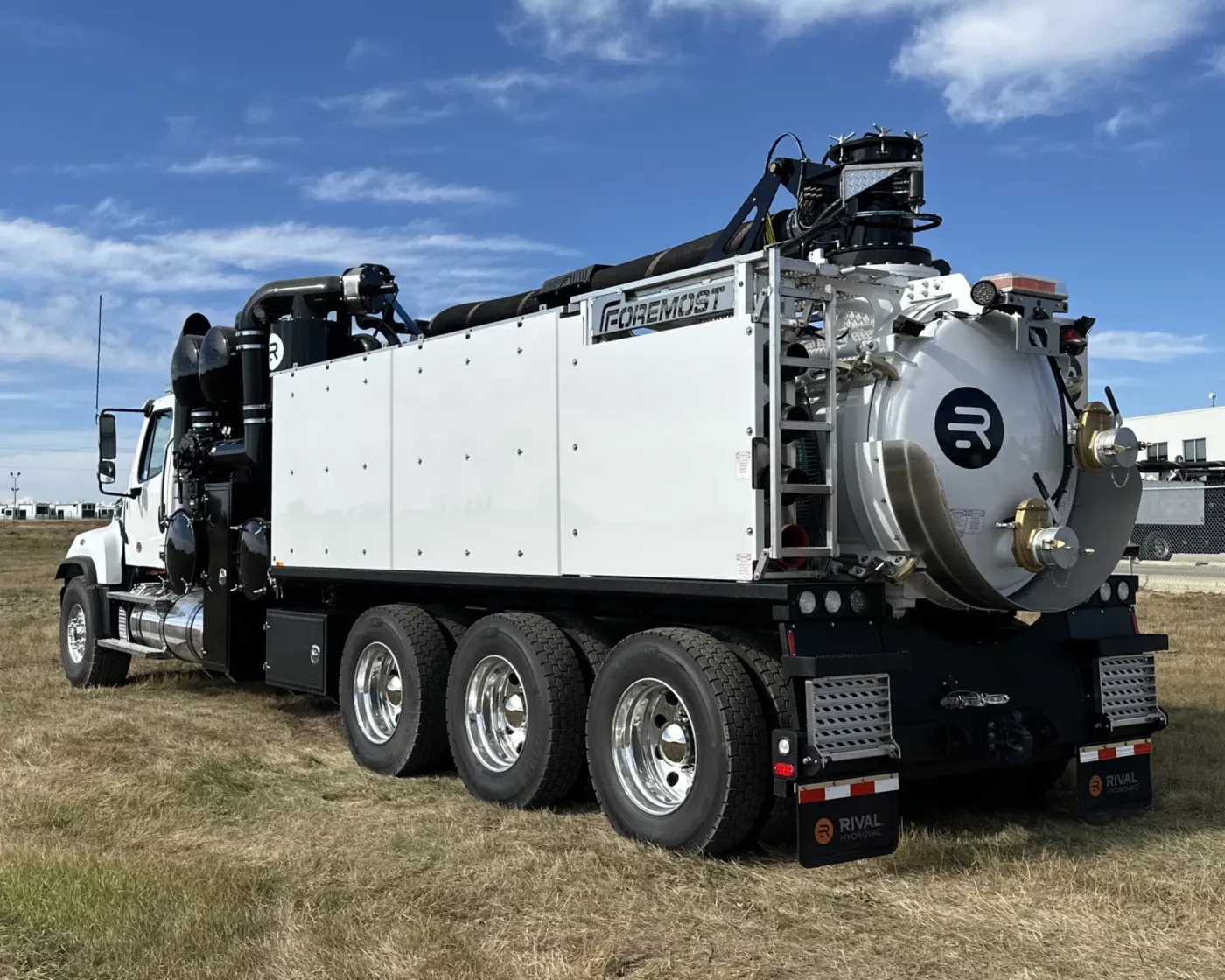 2026 Freightliner 114SD | Photo 5 of 5