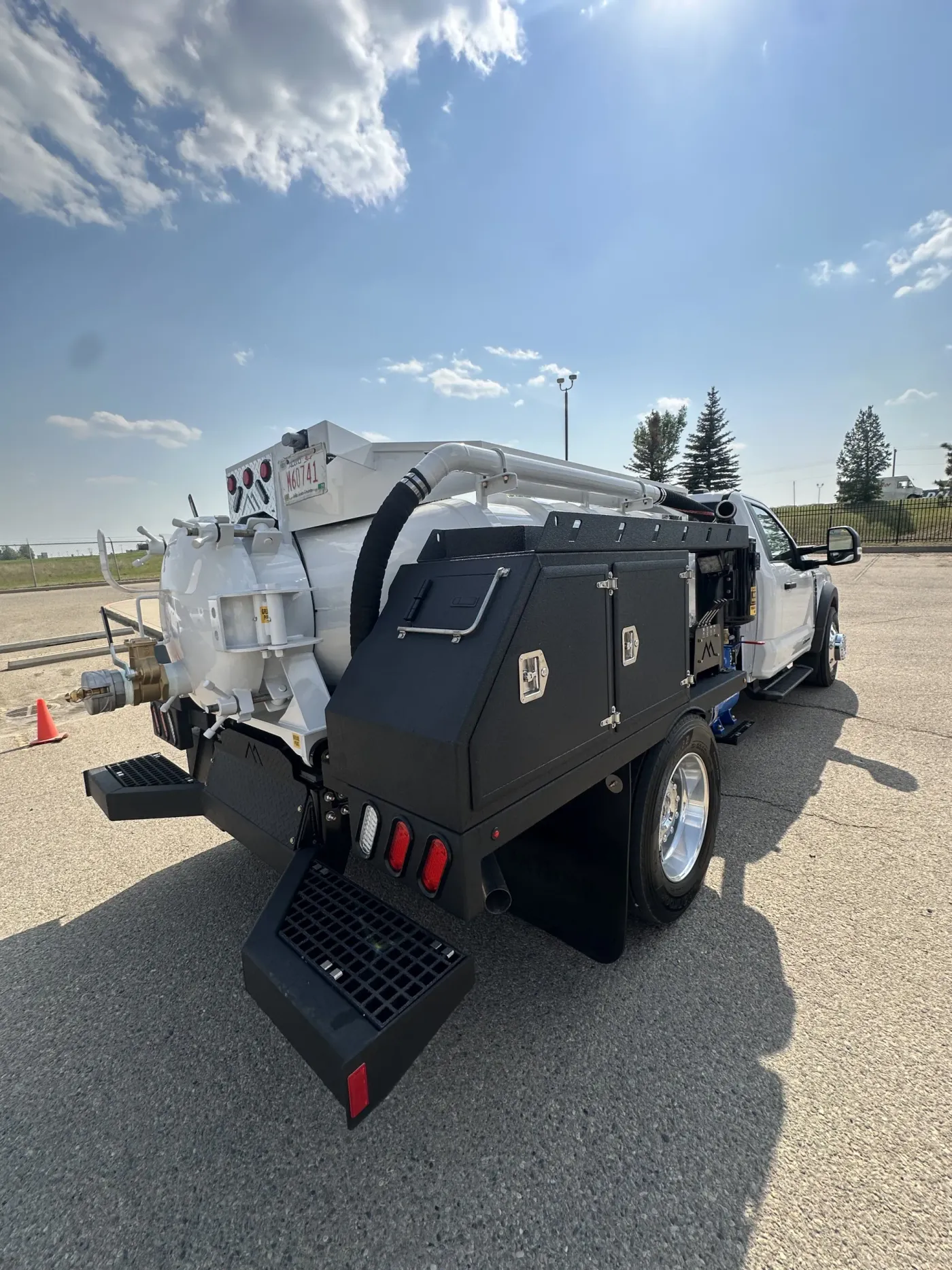 2024 Ford F6L | Photo 5 of 5