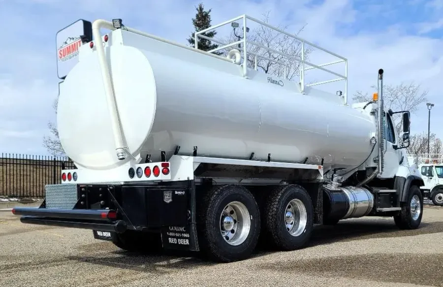2024 Freightliner 108SD | Photo 3 of 5
