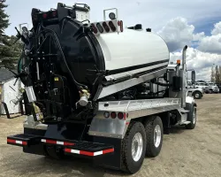 2026 Freightliner 114SD | Thumbnail Photo 3 of 5