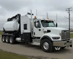 2027 Western Star 49X | Thumbnail Photo 2 of 5