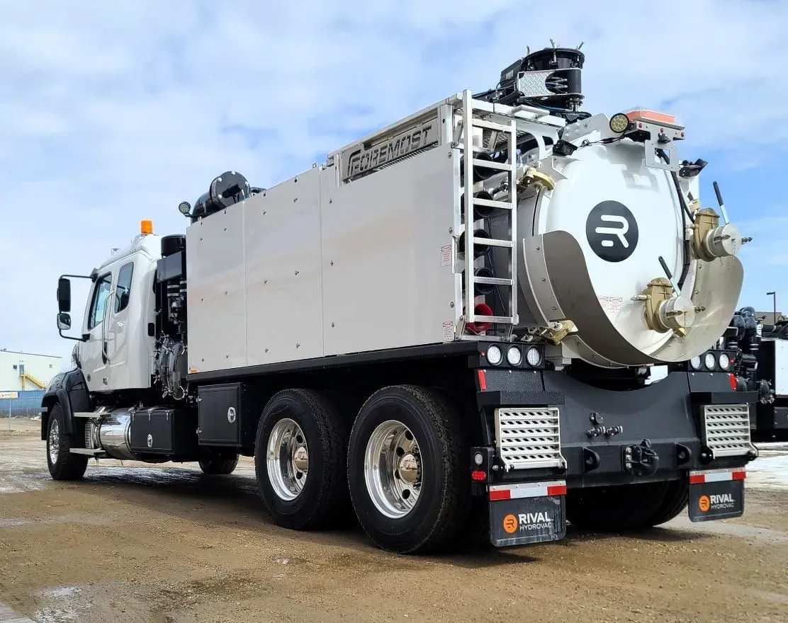 2024 Freightliner 114SD | Photo 5 of 5
