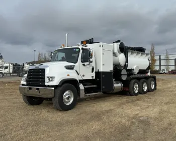 2025 Freightliner 114SD