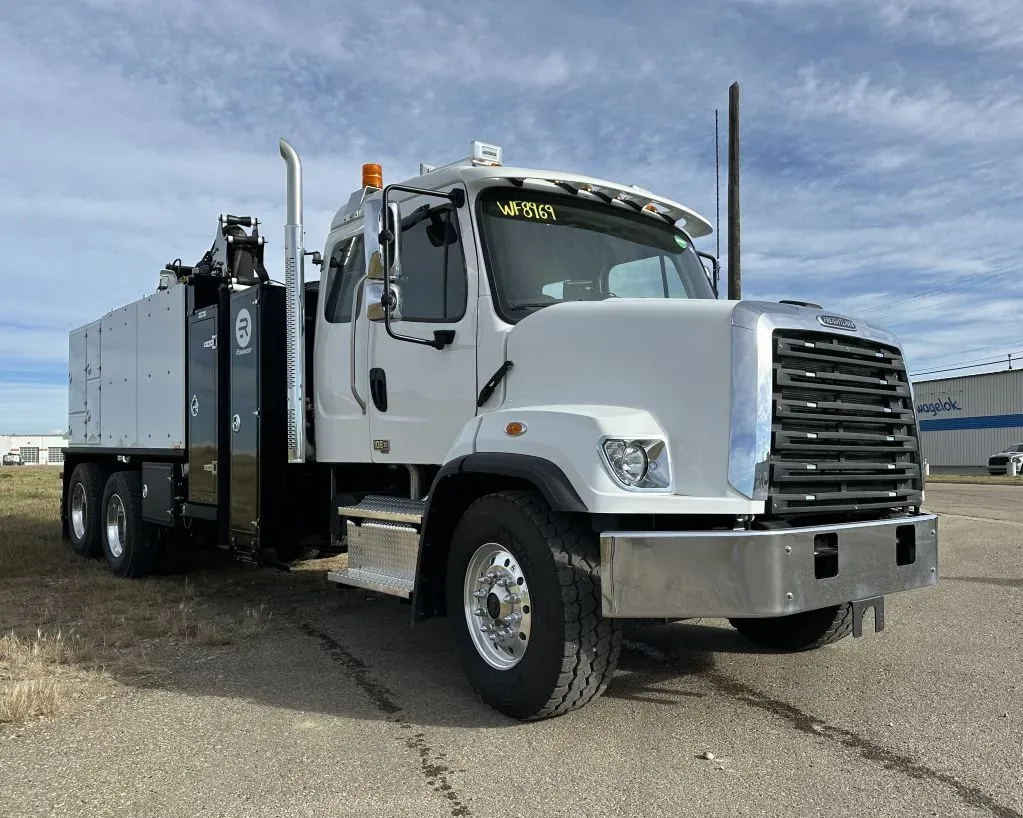 2026 Freightliner 108SD | Photo 4 of 10