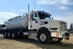 2025 Western Star 49X | Thumbnail Photo 2 of 5
