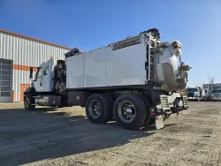 2024 Freightliner 108SD | Thumbnail Photo 3 of 5