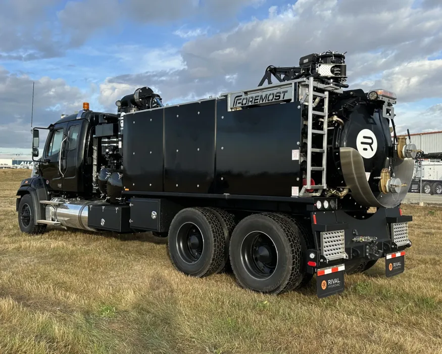 2026 Freightliner 108SD | Photo 3 of 5