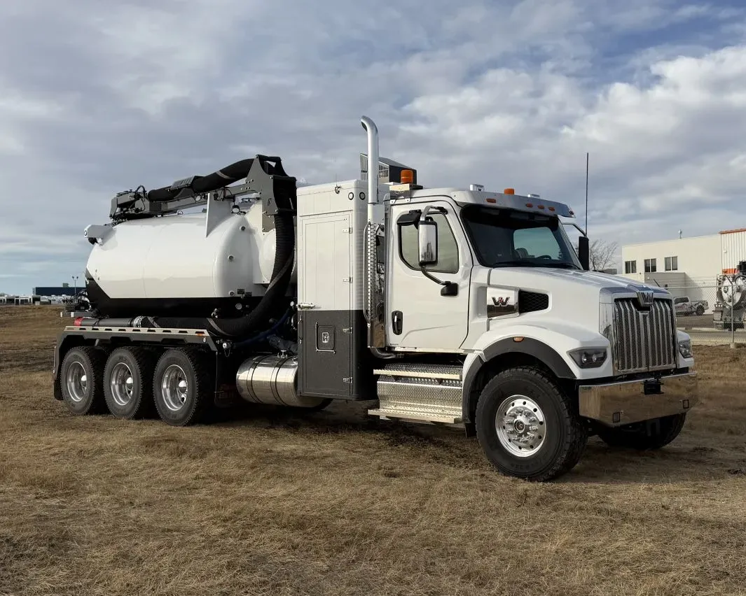 2026 Western Star 47X | Photo 2 of 5