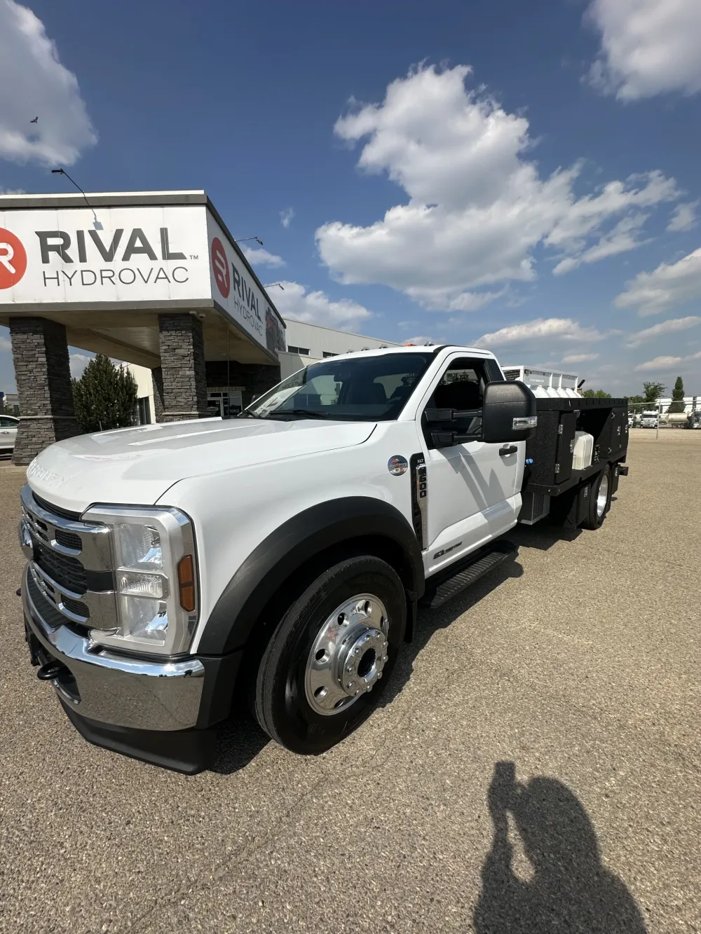 2024 Ford F6L