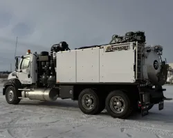 2025 Freightliner 114SD | Thumbnail Photo 3 of 5