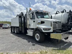 2025 Western Star 47X | Thumbnail Photo 2 of 4