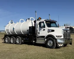 2026 Western Star 49X | Thumbnail Photo 2 of 5