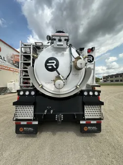 2025 Freightliner 114SD | Thumbnail Photo 5 of 5