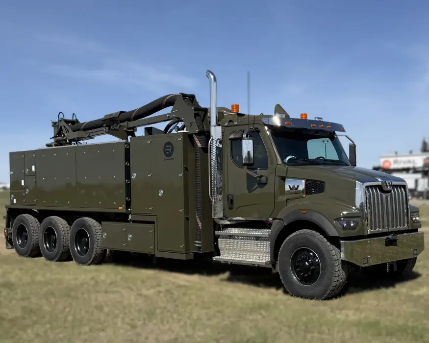 2027 Western Star 47X | Photo 2 of 5