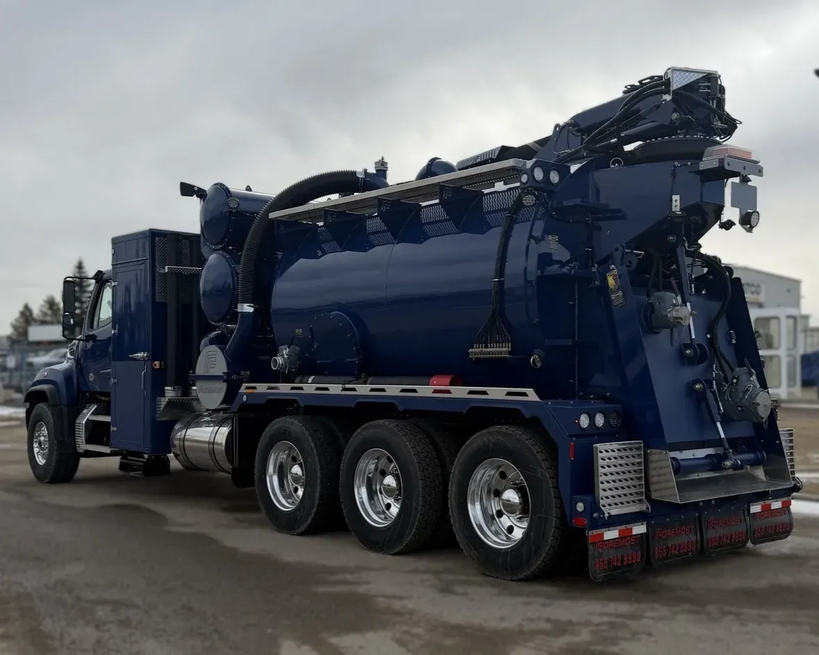 2026 Freightliner 114SD | Photo 3 of 5