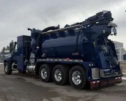 2026 Freightliner 114SD | Thumbnail Photo 3 of 5