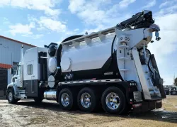 2025 Western Star 49X | Thumbnail Photo 4 of 5