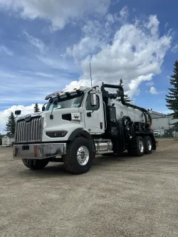 2025 Western Star 47X | Thumbnail Photo 1 of 5