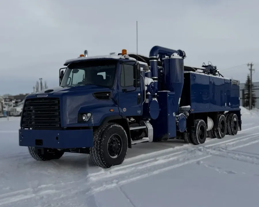 2026 Freightliner 114SD | Photo 1 of 5
