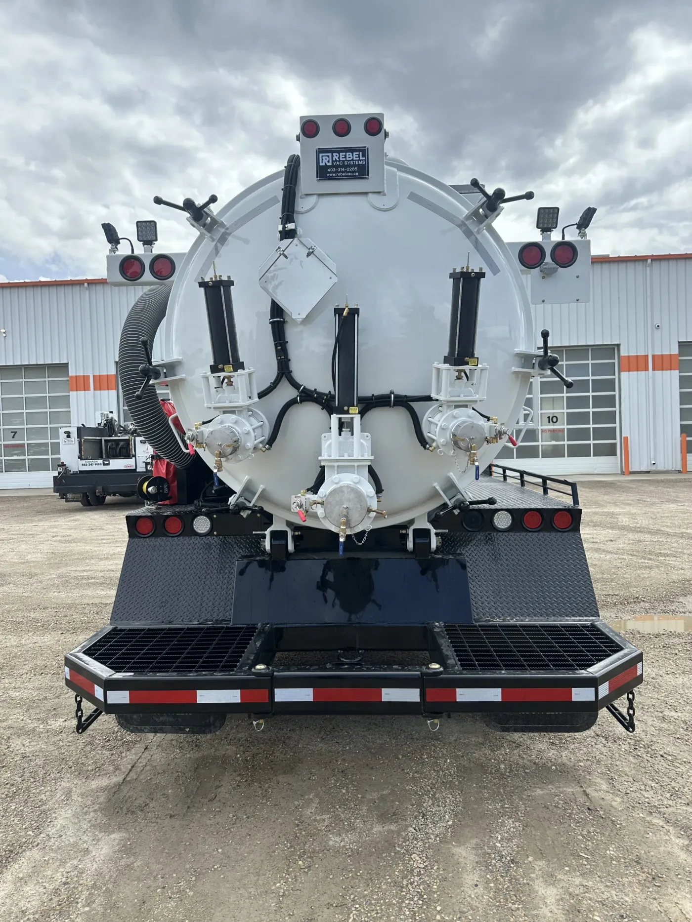 2025 Western Star 47X | Photo 4 of 5
