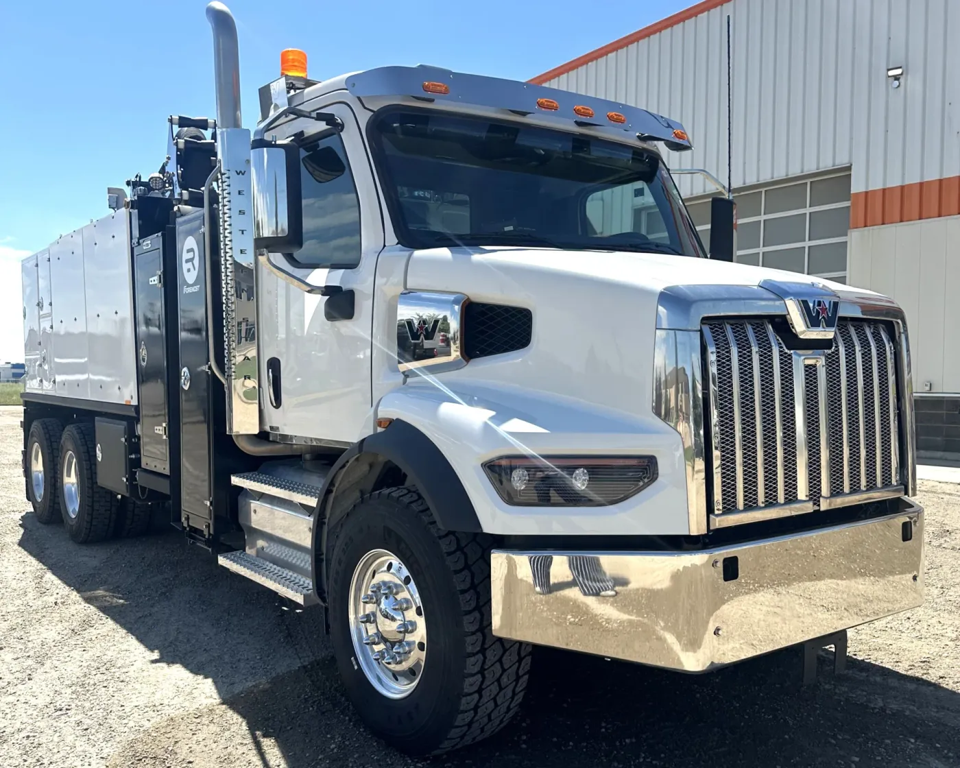 2026 Western Star 47X | Photo 2 of 5
