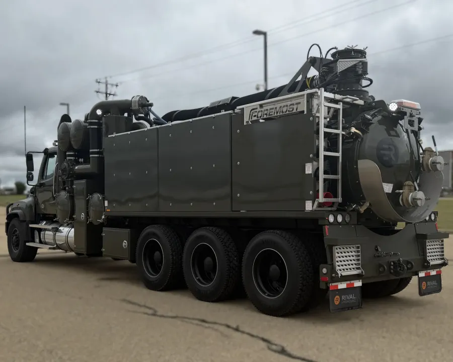 2026 Freightliner 114SD | Photo 4 of 5