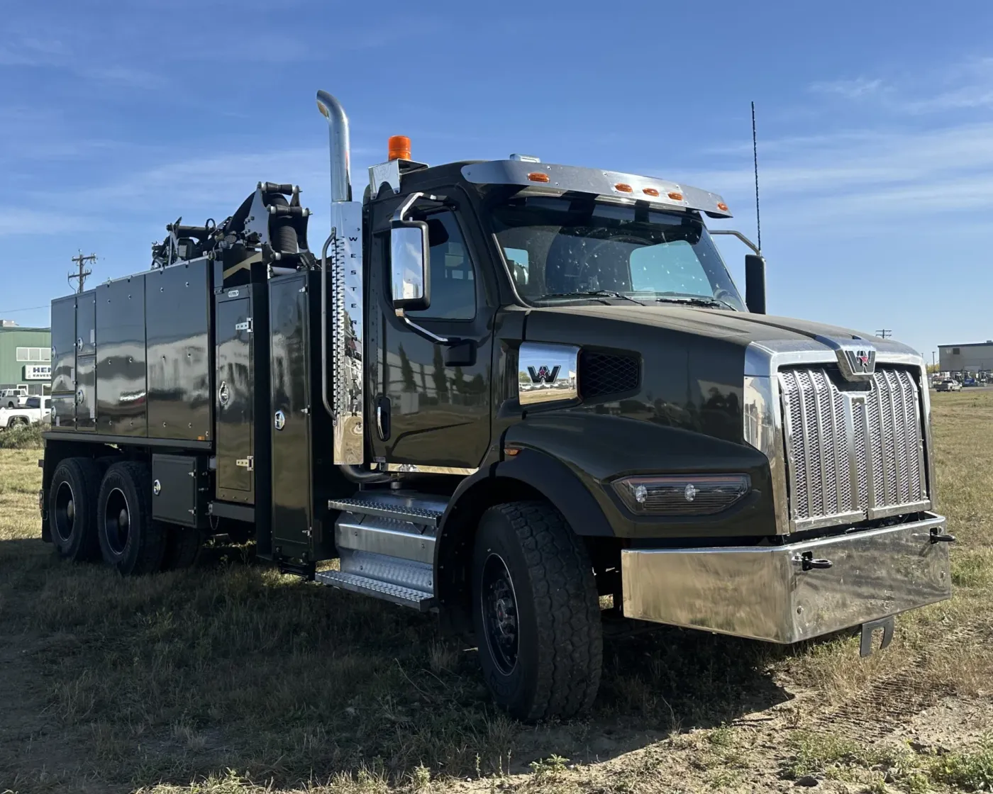 2026 Western Star 47X | Photo 2 of 5
