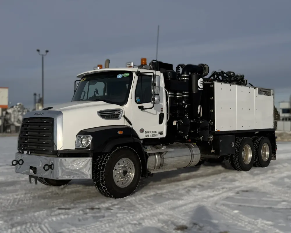 2025 Freightliner 114SD