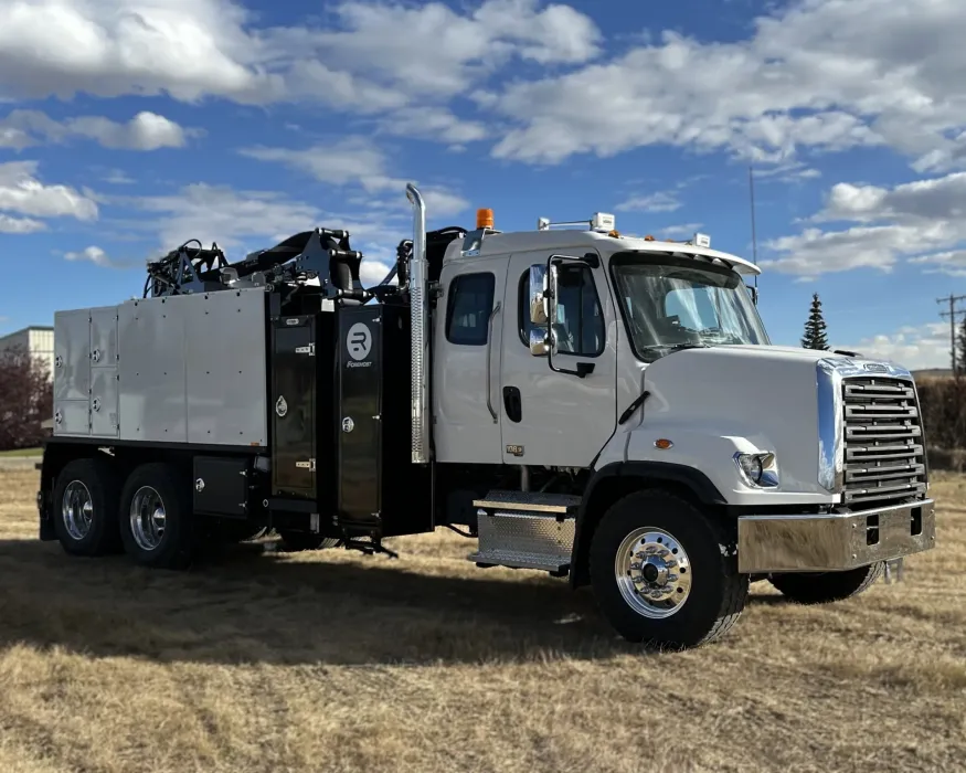 2026 Freightliner 108SD | Photo 2 of 5