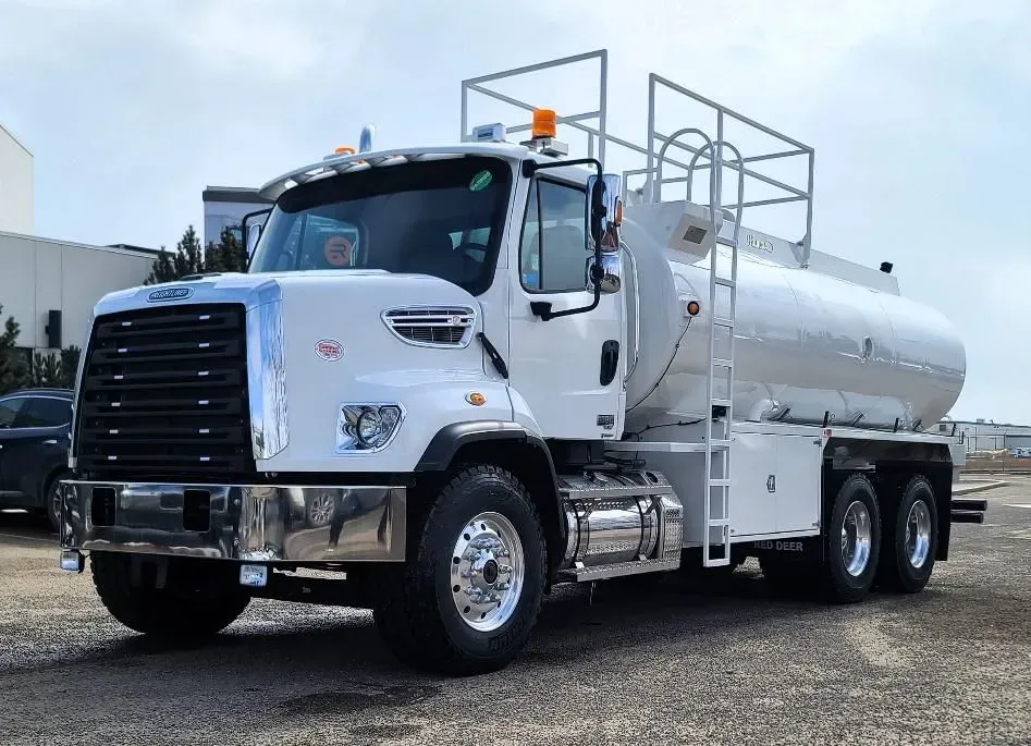2025 Freightliner 108SD