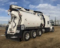 2015 Western Star 4900 | Thumbnail Photo 3 of 5