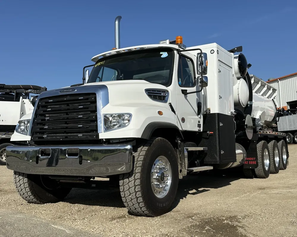 2025 Freightliner 114SD