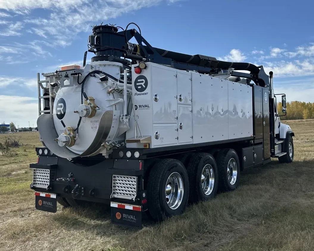 2026 Freightliner 114SD Rival T10 | Photo 3 of 5