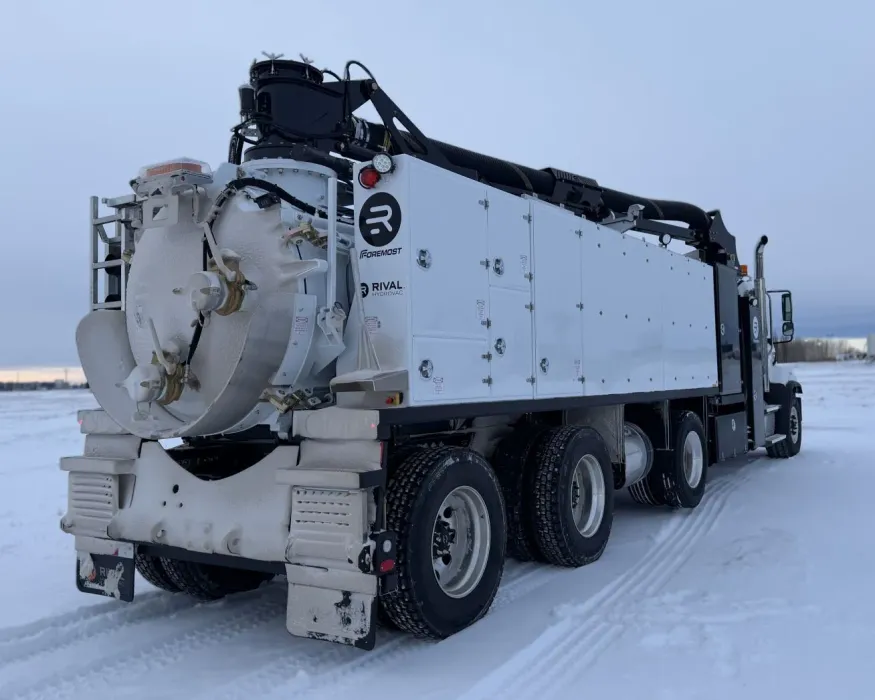 2026 Freightliner 114SD | Photo 3 of 5