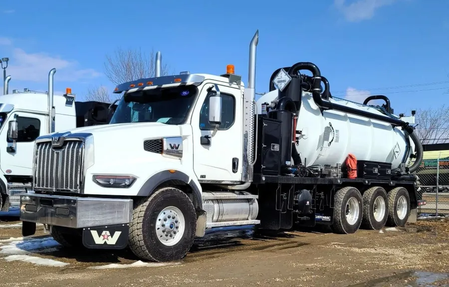 2025 Western Star 49X | Photo 1 of 2