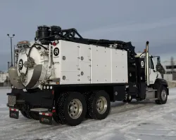 2025 Freightliner 114SD | Thumbnail Photo 4 of 5