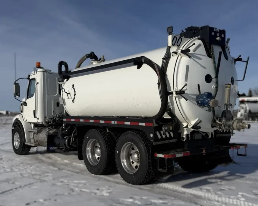 2024 Western Star 47X | Photo 3 of 5