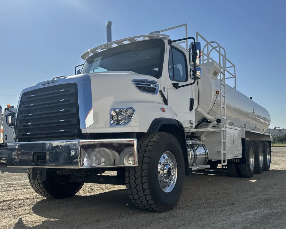 2025 Freightliner 114SD