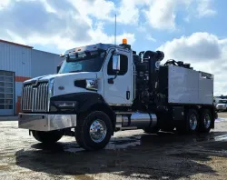 2025 Western Star 47X | Thumbnail Photo 1 of 4