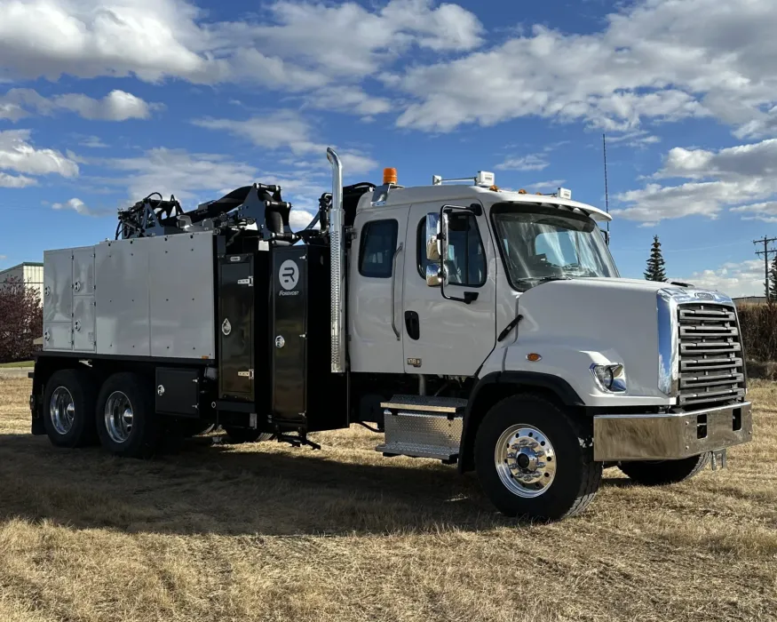 2026 Freightliner 108SD | Photo 4 of 10