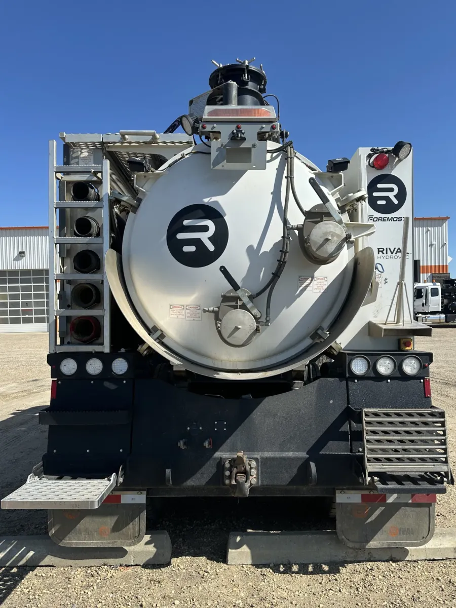 2024 Freightliner 114SD | Photo 5 of 5