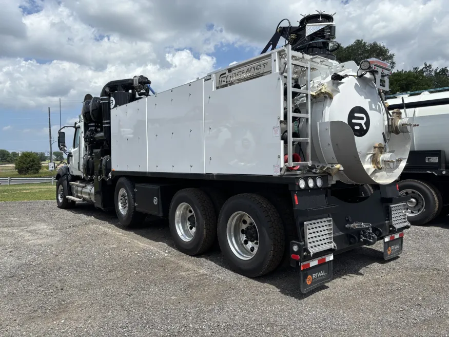 Western Star 47X | Photo 4 of 4
